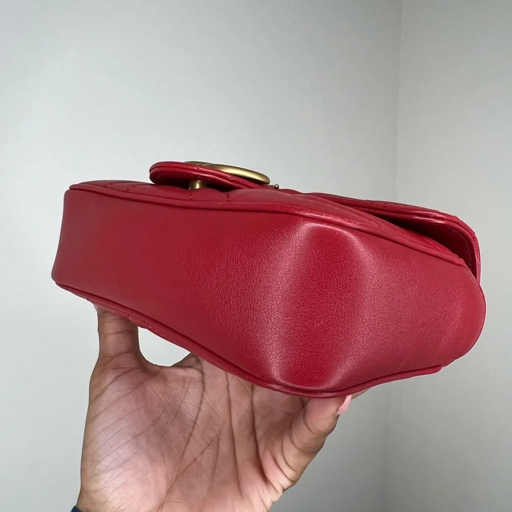 ✨SOLD✨ GG Marmont matelassé leather super mini bag - Picture 5 of 15